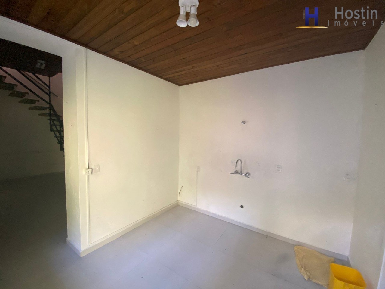 Casa à venda com 3 quartos, 392m² - Foto 4