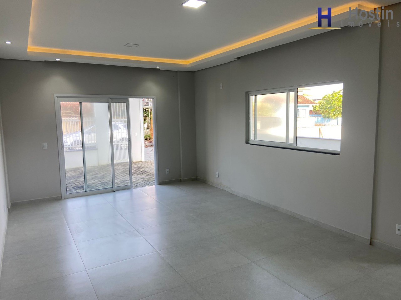 Apartamento à venda com 2 quartos, 70m² - Foto 7