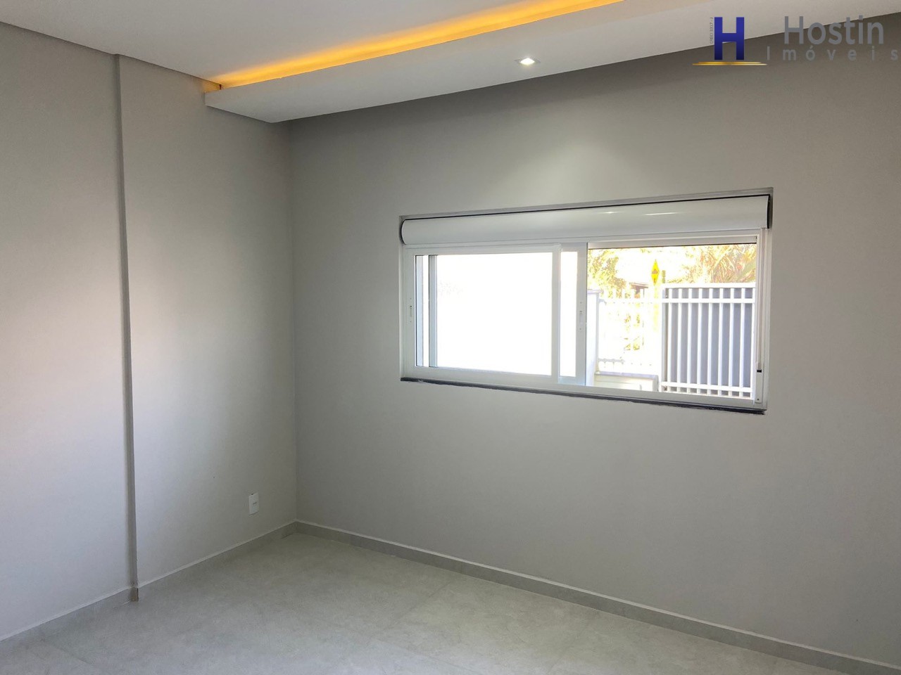 Apartamento à venda com 2 quartos, 70m² - Foto 4