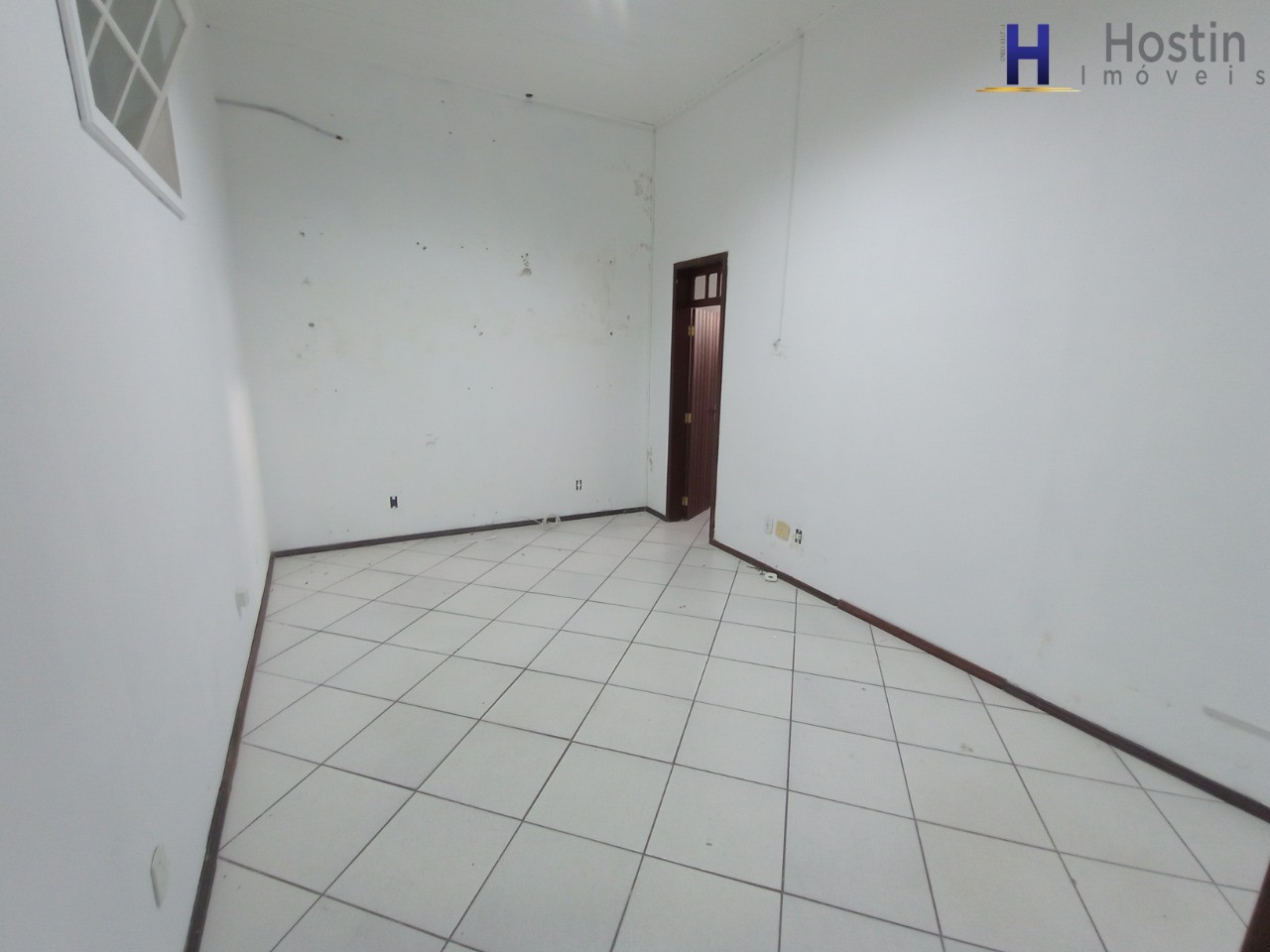 Casa para alugar com 3 quartos, 200m² - Foto 9