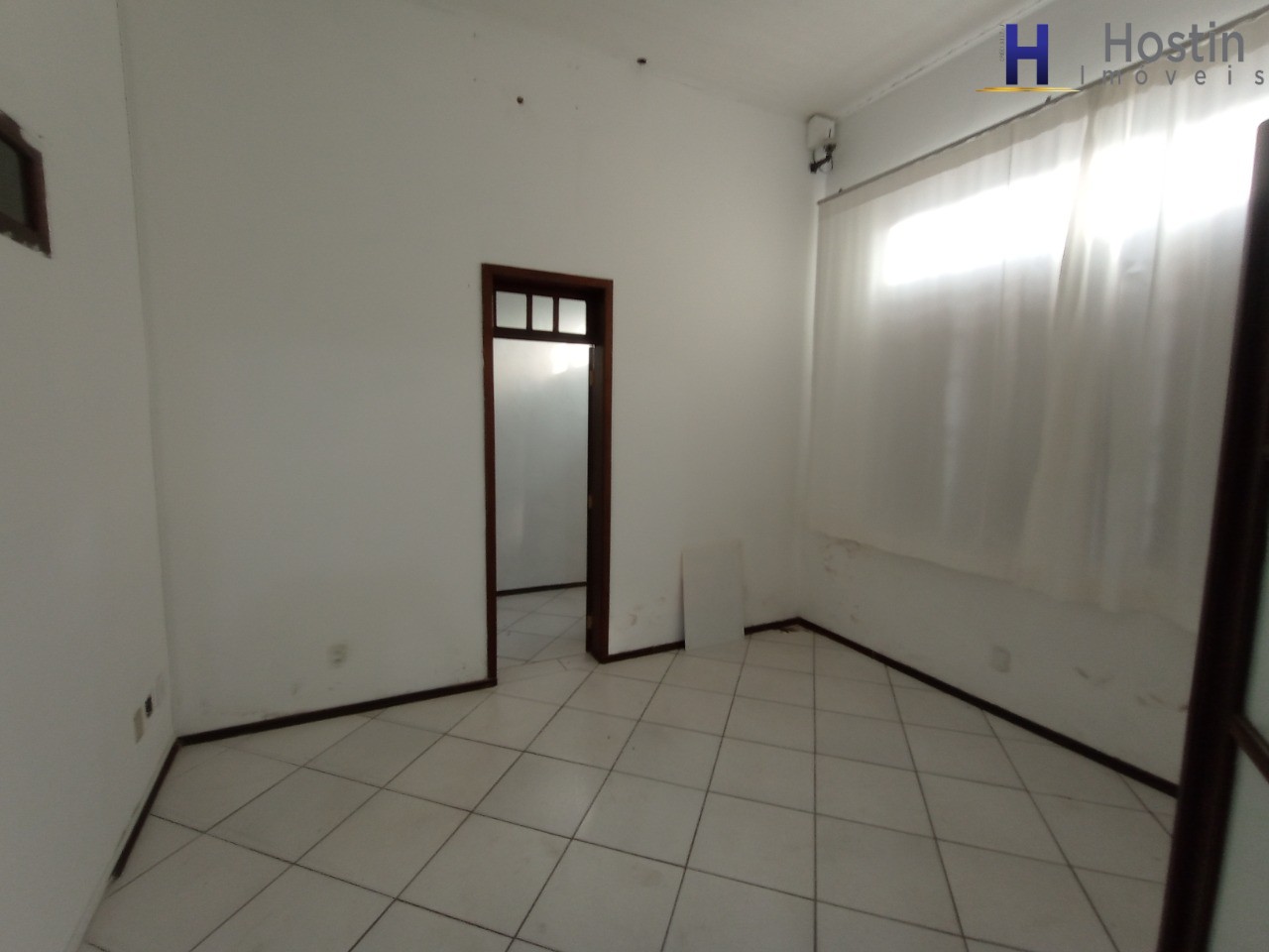 Casa para alugar com 3 quartos, 200m² - Foto 12