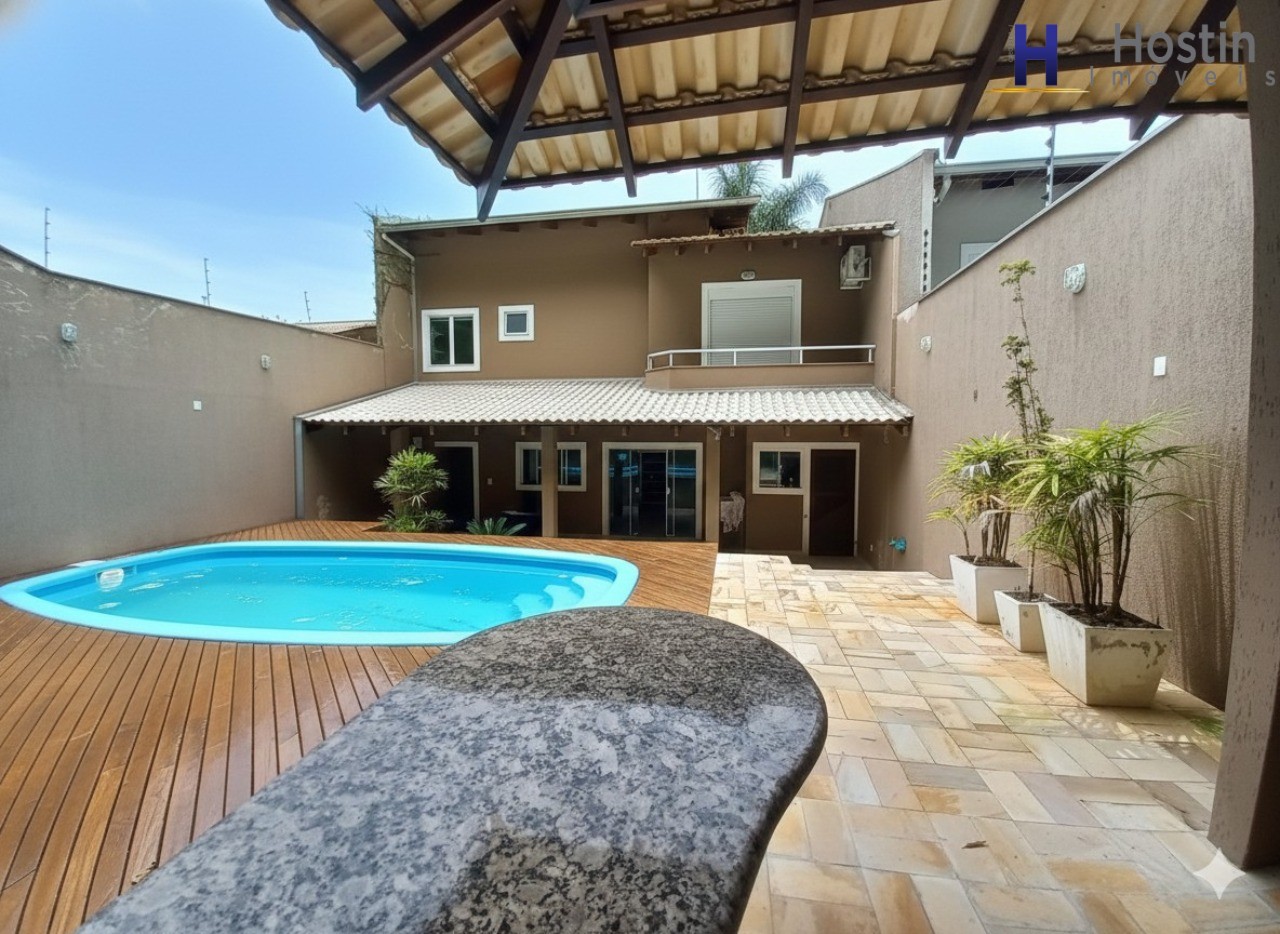 Casa, 3 quartos, 208 m² - Foto 3