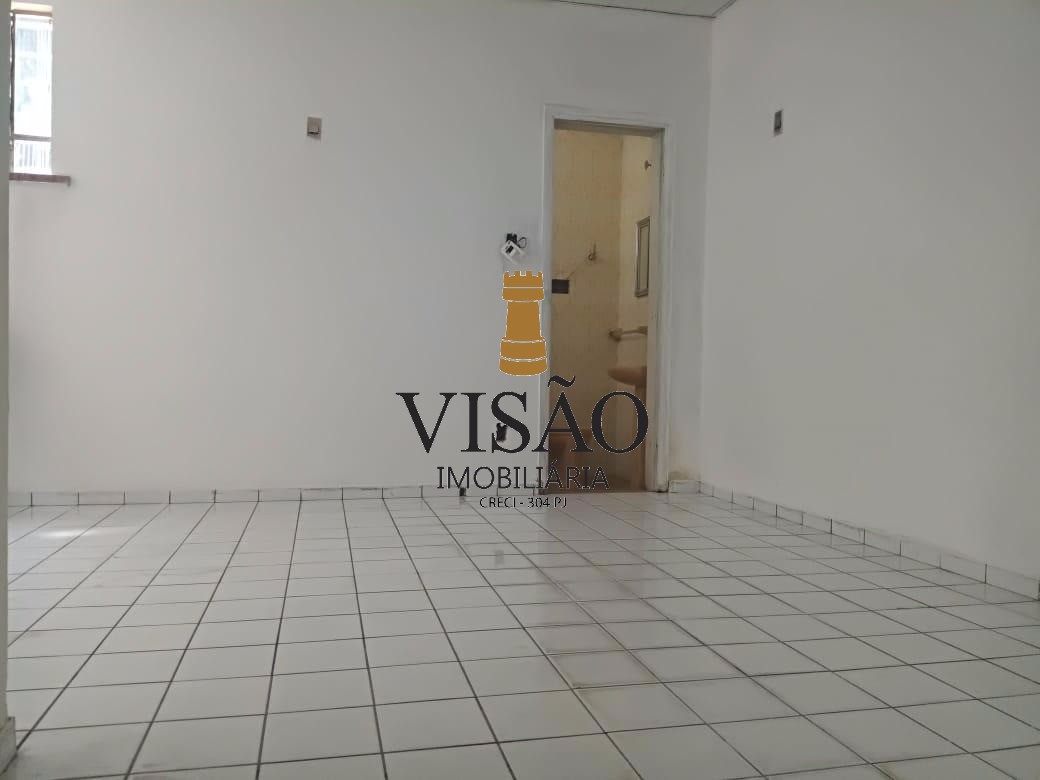 Casa à venda com 3 quartos, 350m² - Foto 2