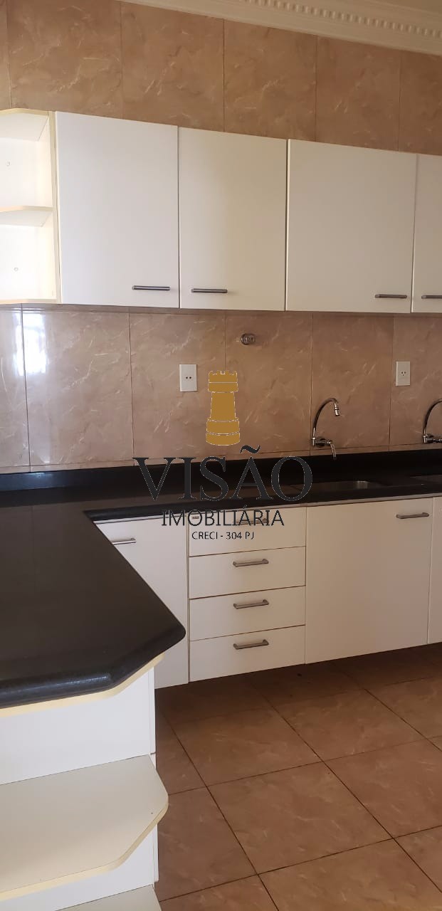 Casa à venda com 4 quartos, 300m² - Foto 8