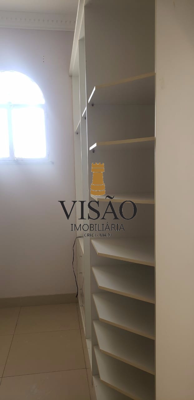 Casa à venda com 4 quartos, 300m² - Foto 17