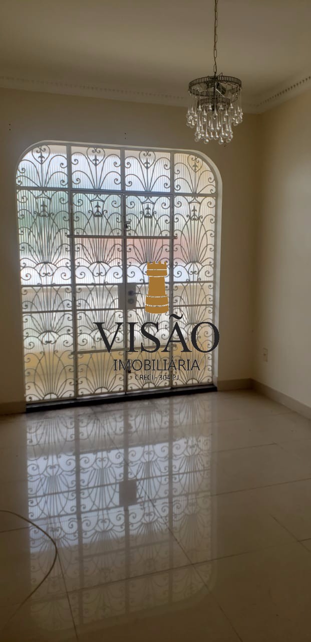 Casa à venda com 4 quartos, 300m² - Foto 22