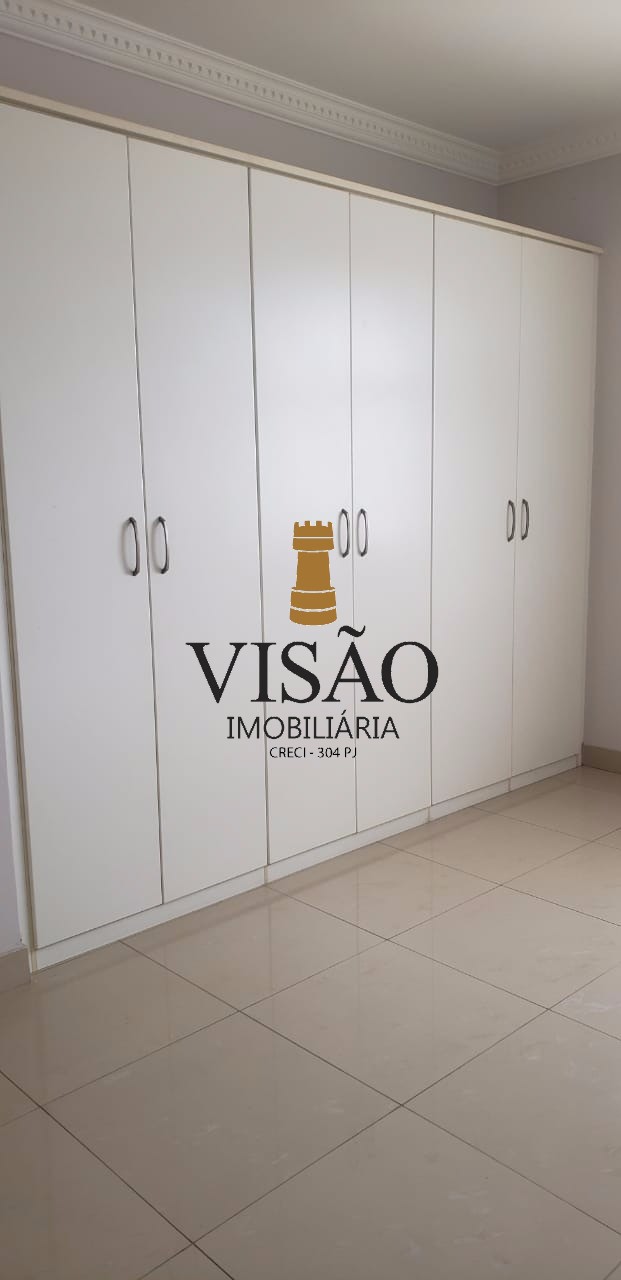 Casa à venda com 4 quartos, 300m² - Foto 27