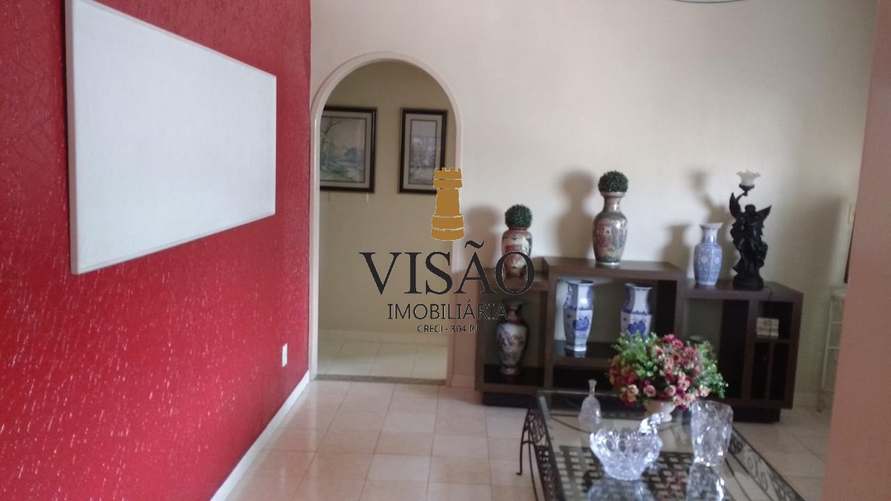 Casa à venda com 3 quartos, 600m² - Foto 7