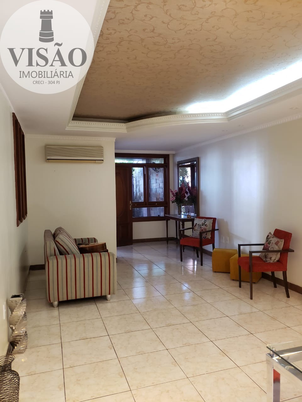 Casa à venda com 3 quartos, 550m² - Foto 11