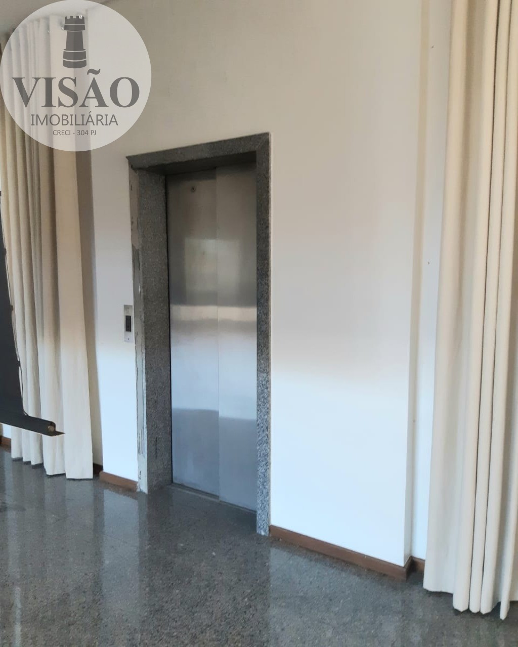 Casa à venda com 6 quartos, 1302m² - Foto 4