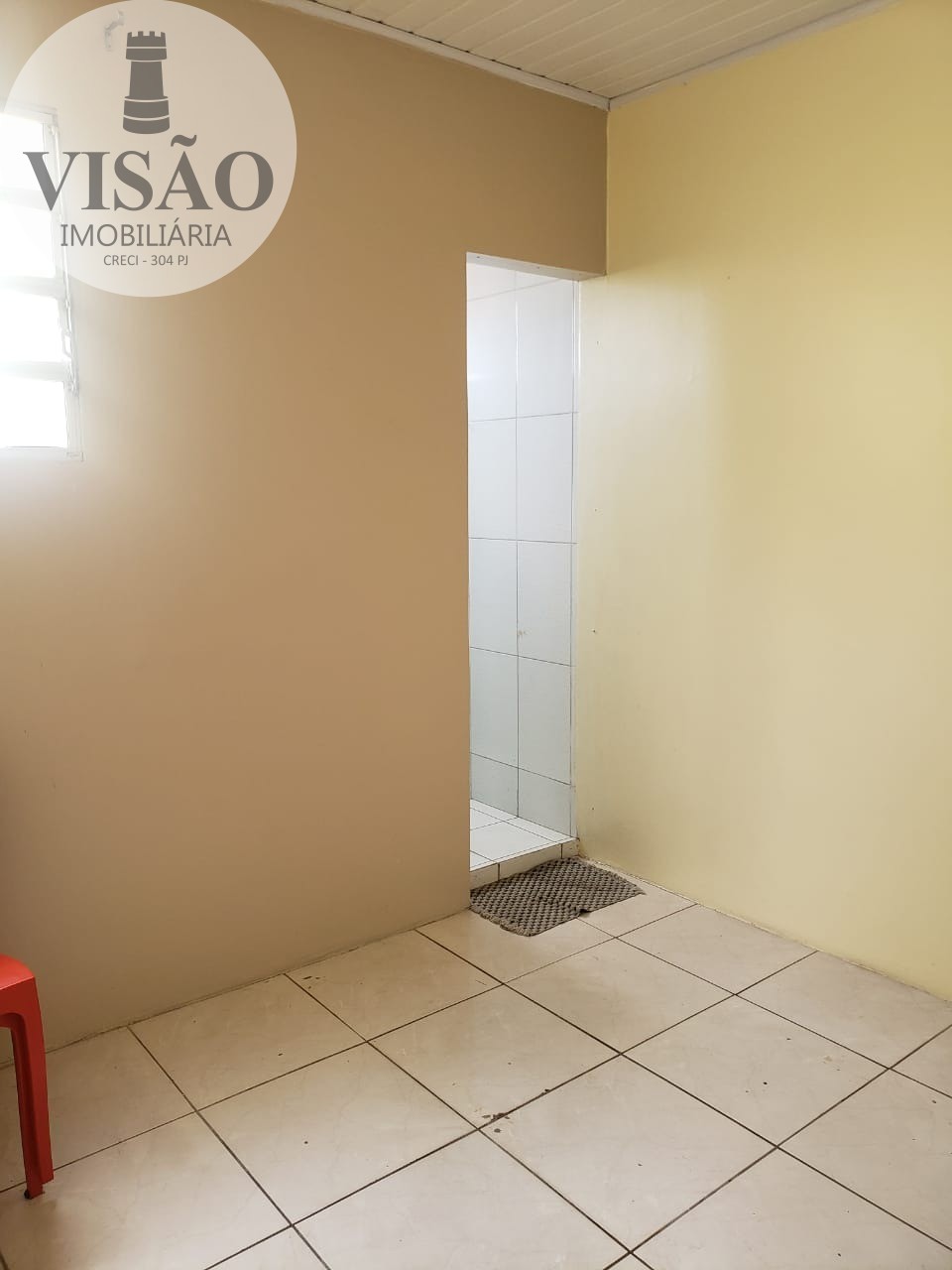 Casa à venda com 5 quartos, 98m² - Foto 4