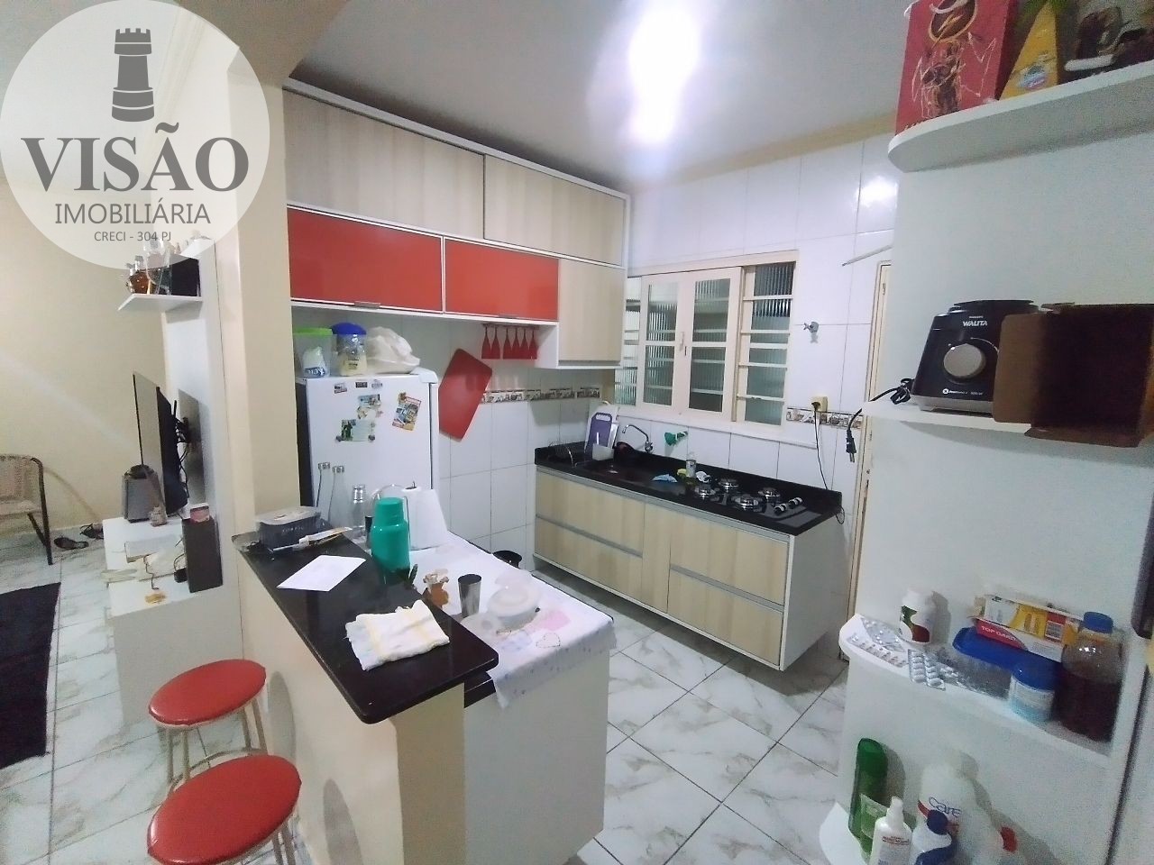 Casa à venda com 2 quartos, 200m² - Foto 4