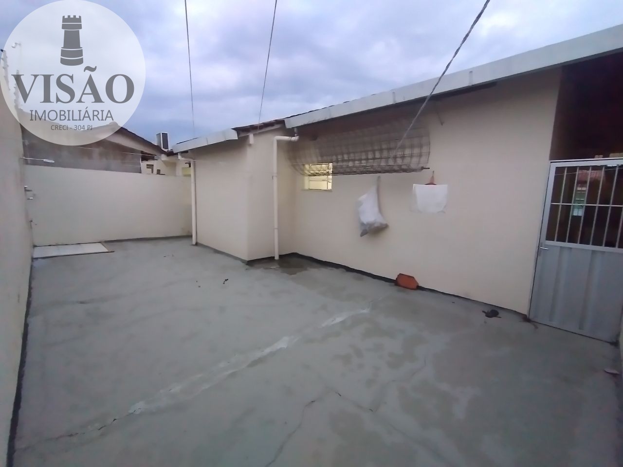 Casa à venda com 2 quartos, 200m² - Foto 5