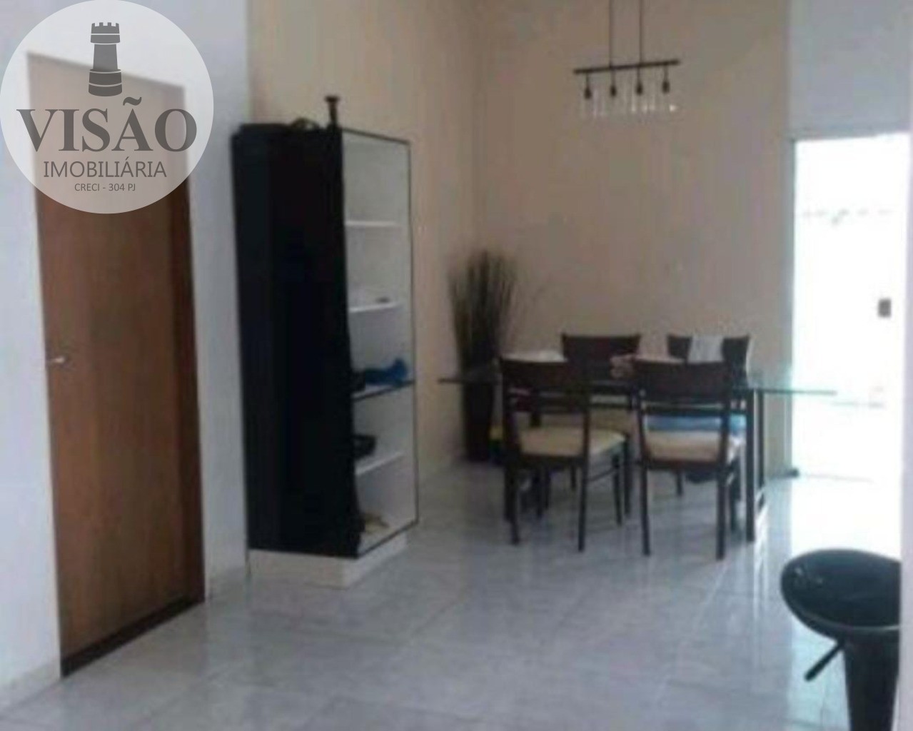 Casa à venda com 2 quartos, 300m² - Foto 3