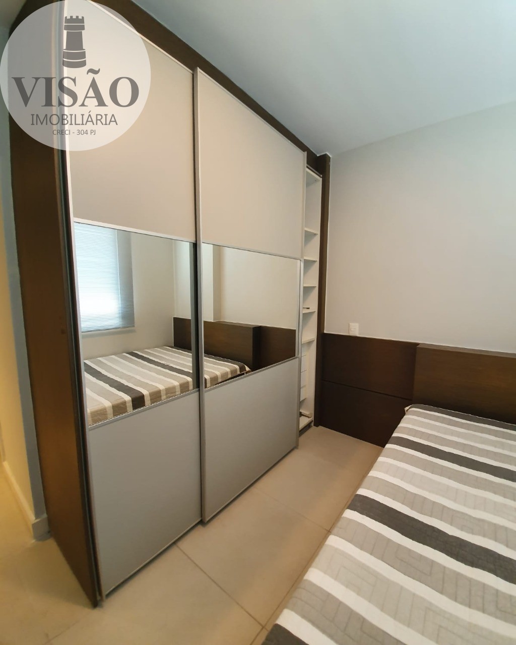 Apartamento à venda com 4 quartos, 180m² - Foto 17