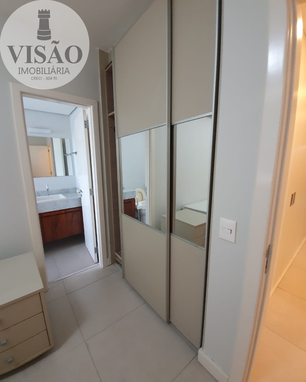 Apartamento à venda com 4 quartos, 180m² - Foto 10