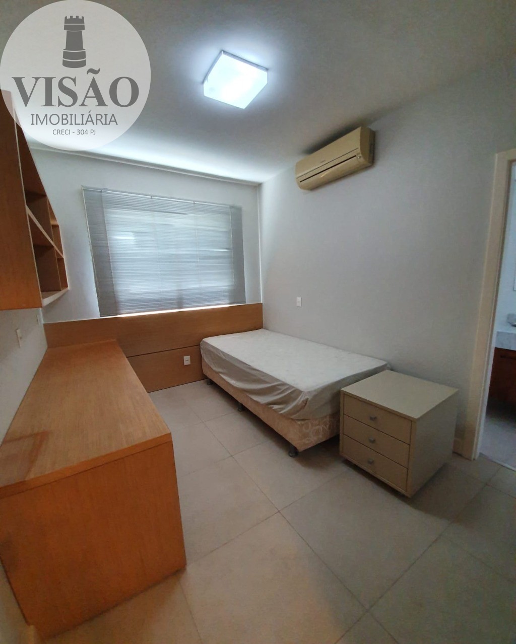 Apartamento à venda com 4 quartos, 180m² - Foto 12