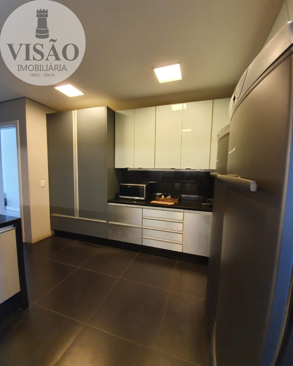 Apartamento à venda com 4 quartos, 180m² - Foto 7