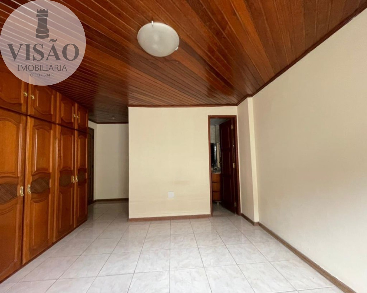 Casa à venda com 3 quartos, 252m² - Foto 7