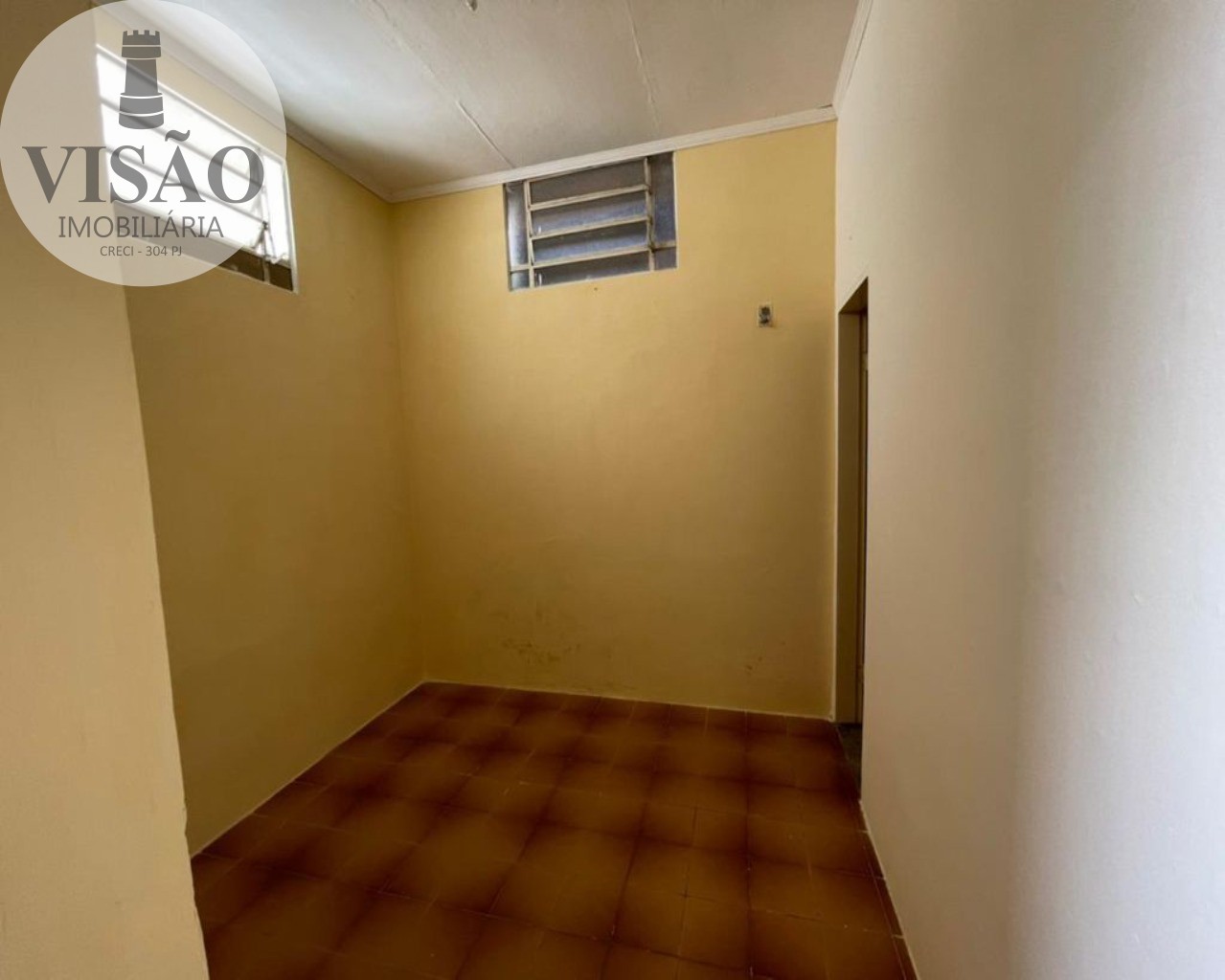 Casa à venda com 3 quartos, 252m² - Foto 3