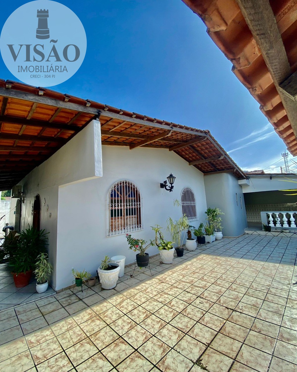 Casa à venda com 4 quartos, 425m² - Foto 1