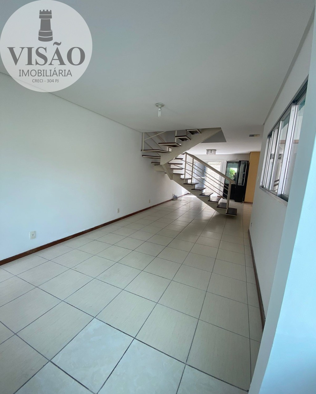 Casa à venda com 2 quartos, 114m² - Foto 3