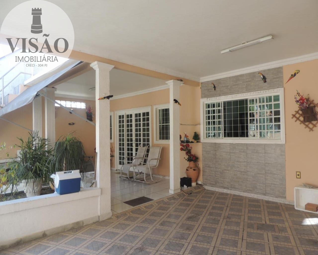 Casa à venda com 6 quartos, 300m² - Foto 3