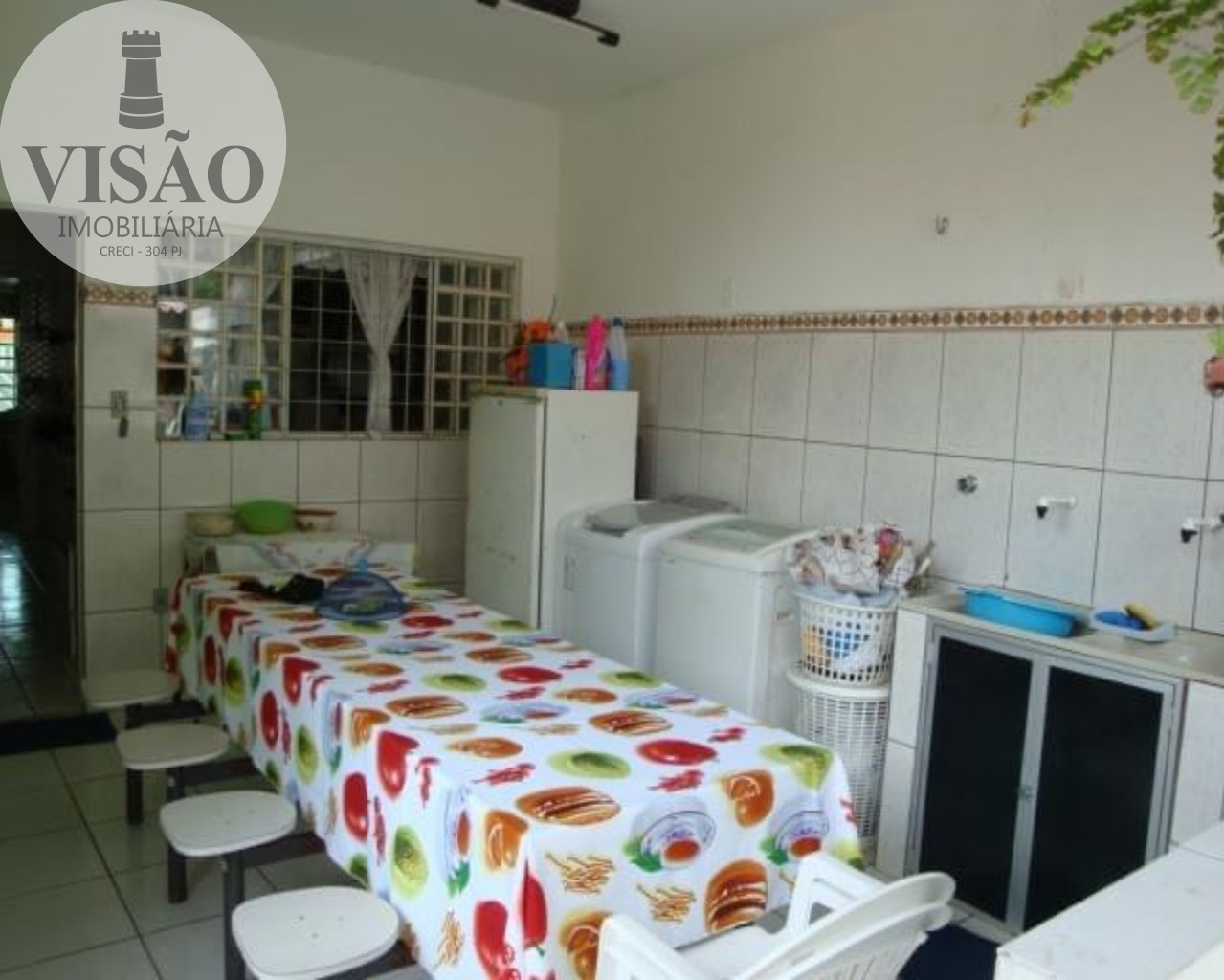 Casa à venda com 6 quartos, 300m² - Foto 10