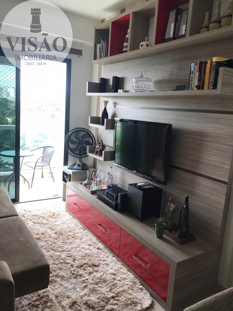 Apartamento à venda com 2 quartos, 60m² - Foto 1