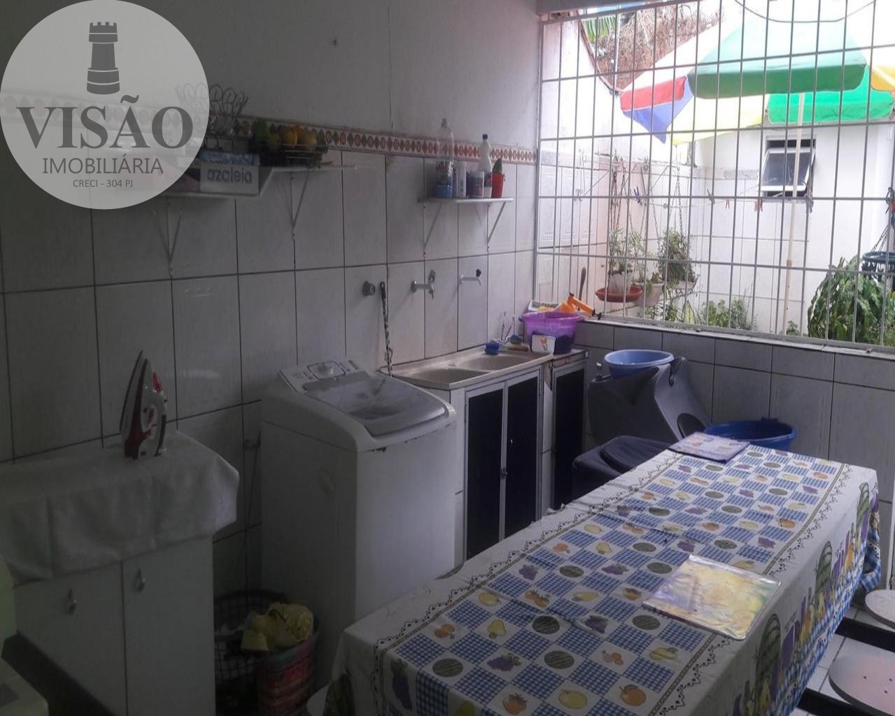 Casa à venda com 6 quartos, 300m² - Foto 9