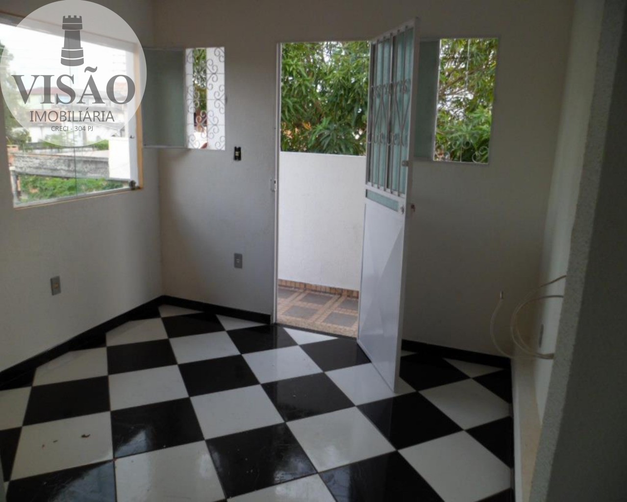 Casa à venda com 6 quartos, 300m² - Foto 14