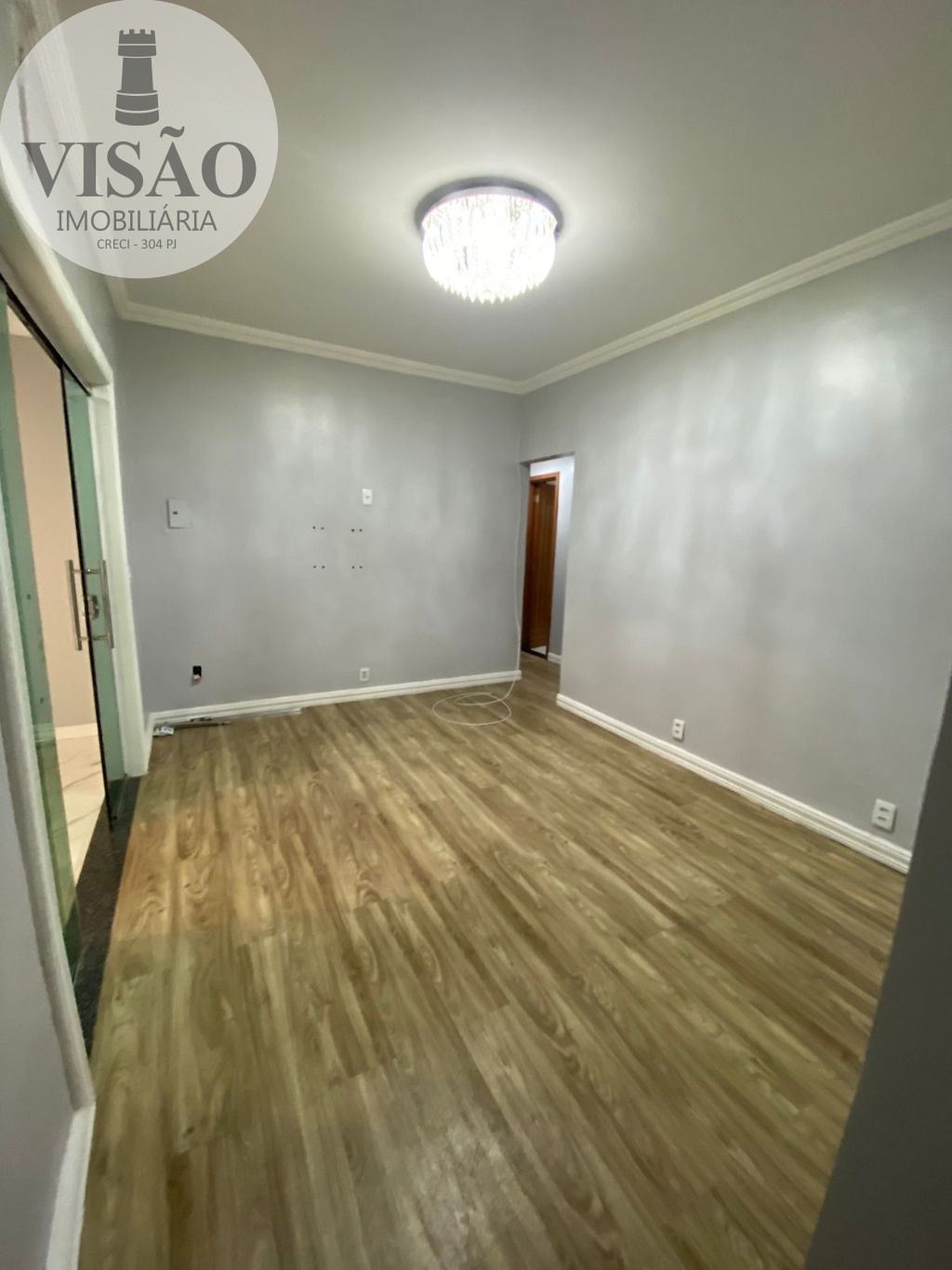 Casa à venda com 2 quartos, 450m² - Foto 6