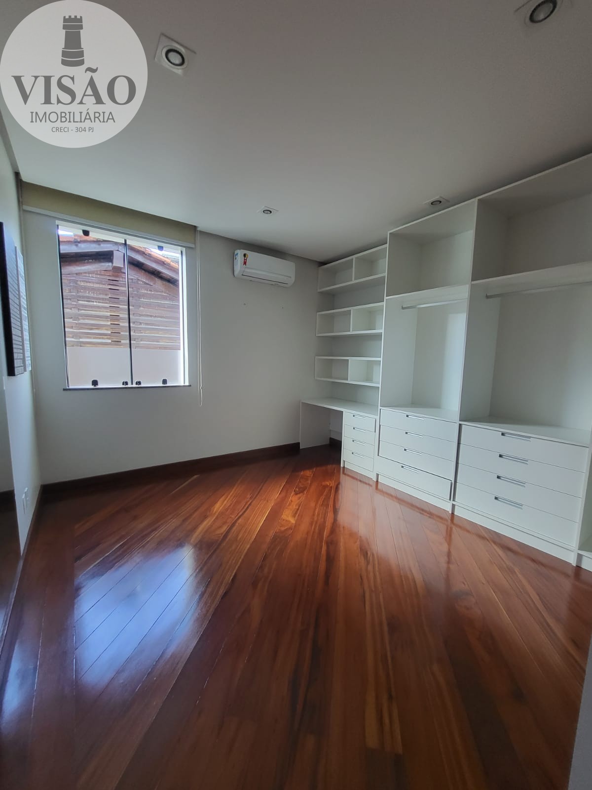 Casa à venda com 5 quartos, 600m² - Foto 33