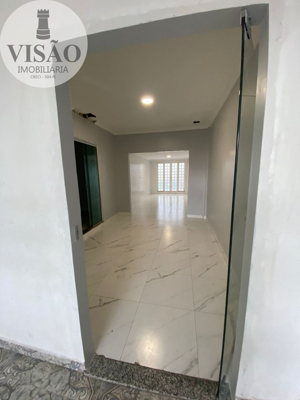 Casa à venda com 2 quartos, 450m² - Foto 3