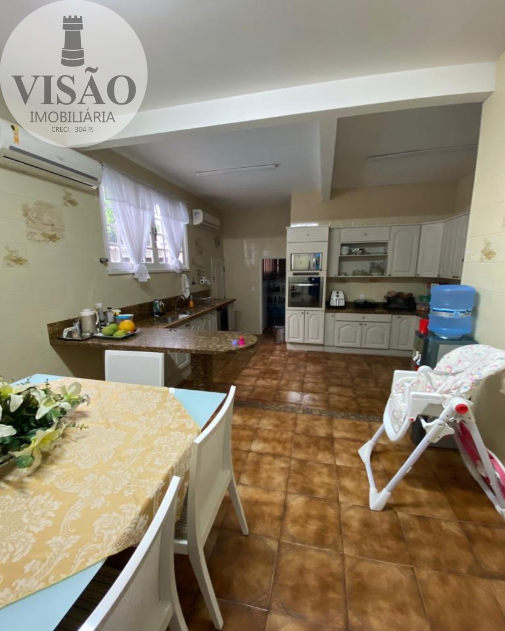 Casa à venda com 4 quartos, 250m² - Foto 13