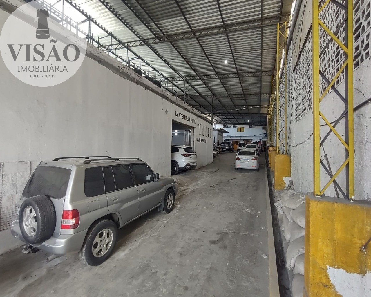 Depósito-Galpão-Armazém para alugar, 650m² - Foto 1