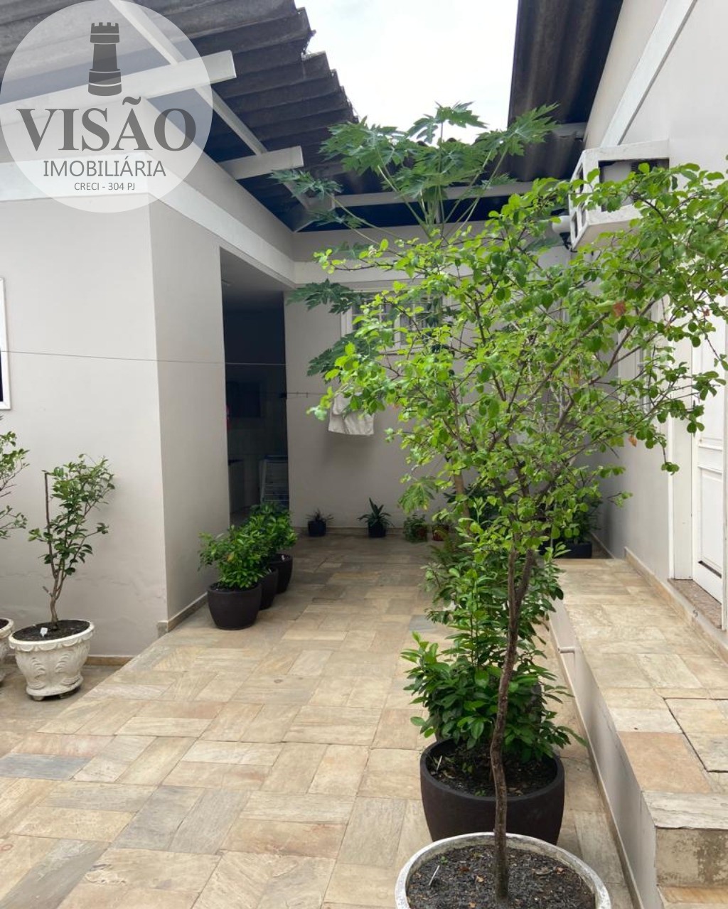 Casa à venda com 4 quartos, 250m² - Foto 17