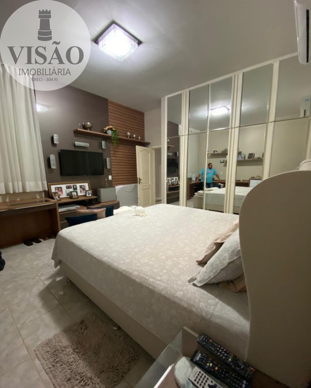 Casa à venda com 4 quartos, 250m² - Foto 12