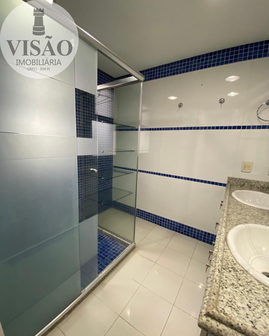 Apartamento para alugar com 4 quartos, 220m² - Foto 18