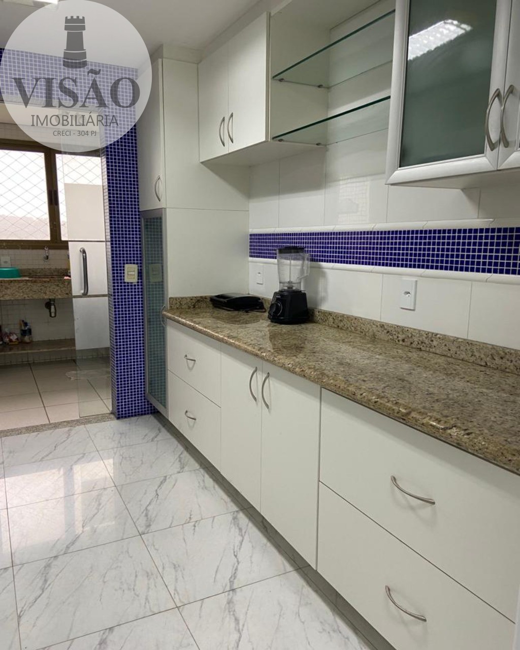 Apartamento para alugar com 4 quartos, 220m² - Foto 40