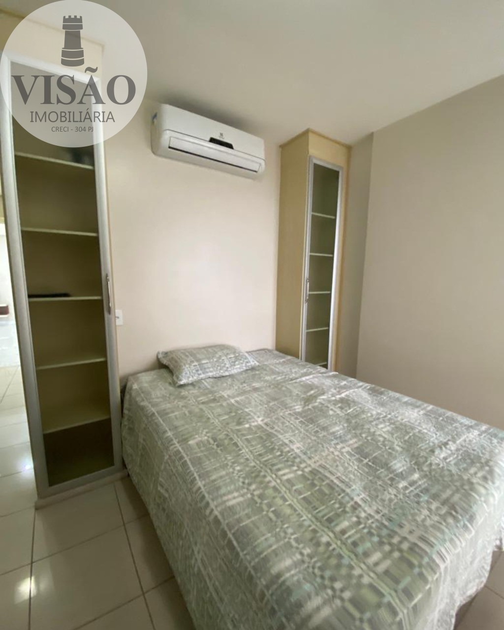 Apartamento para alugar com 4 quartos, 220m² - Foto 8