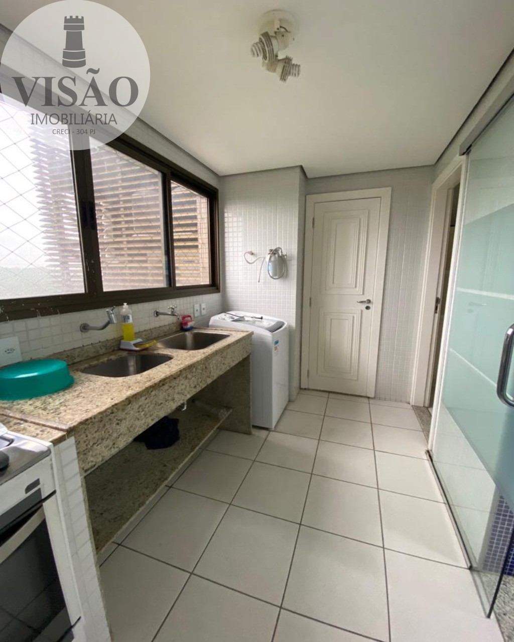 Apartamento para alugar com 4 quartos, 220m² - Foto 4