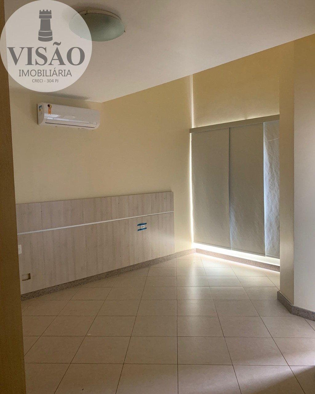 Casa à venda com 4 quartos, 240m² - Foto 6