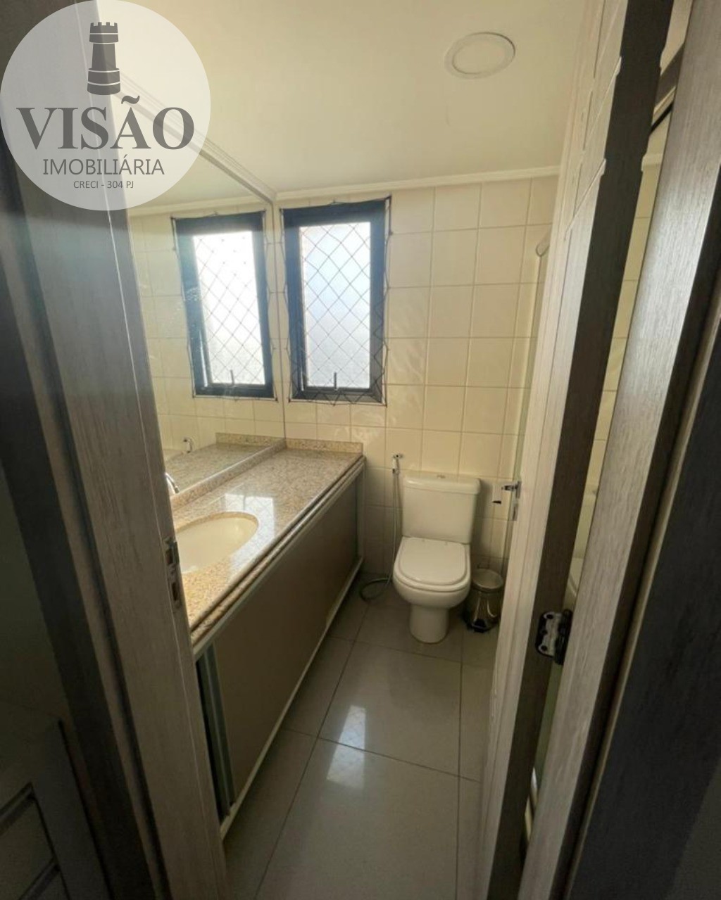 Apartamento à venda com 4 quartos, 221m² - Foto 14