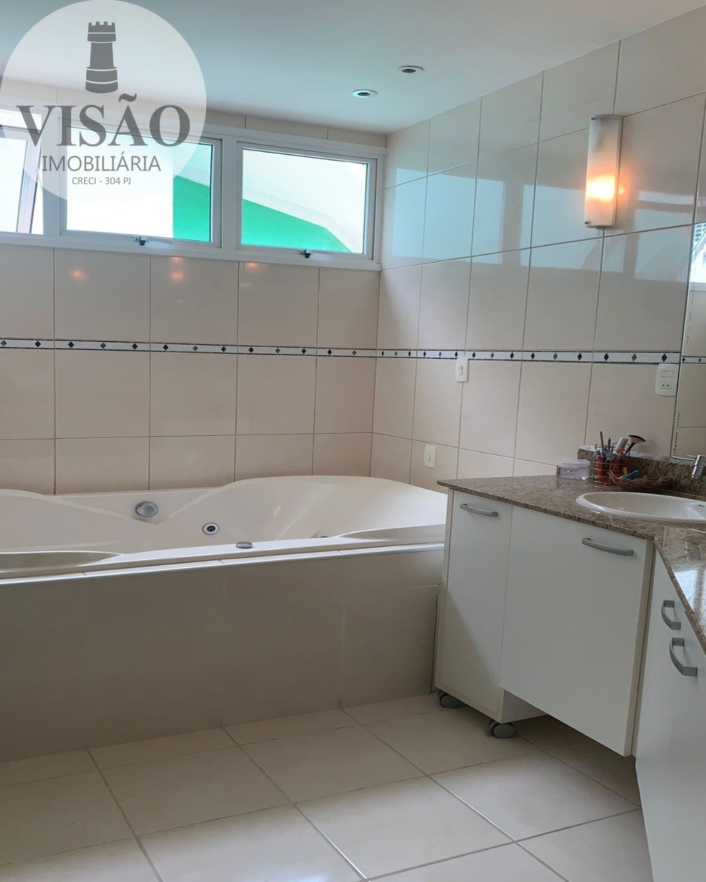 Casa à venda com 4 quartos, 270m² - Foto 18