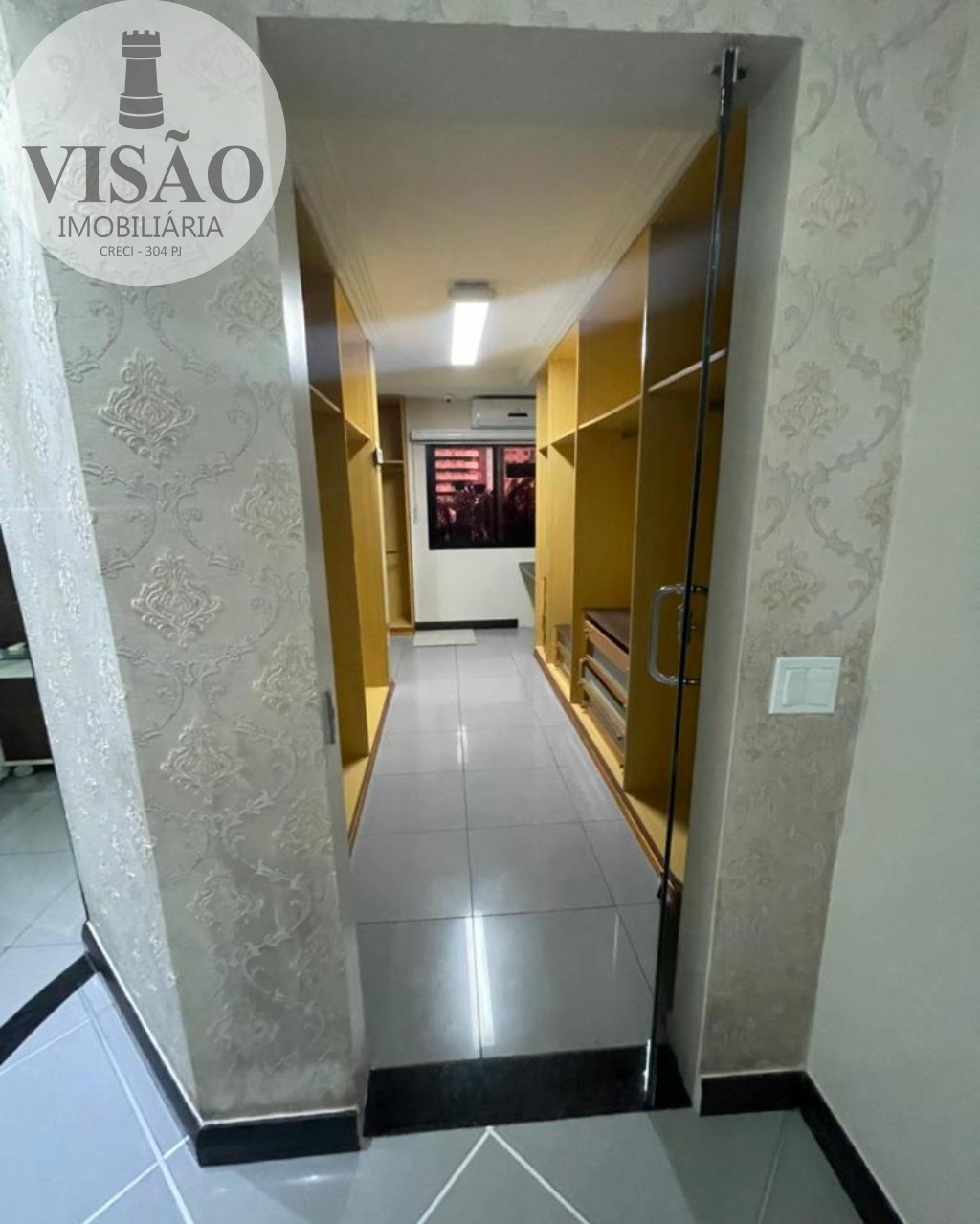 Apartamento à venda com 4 quartos, 221m² - Foto 12