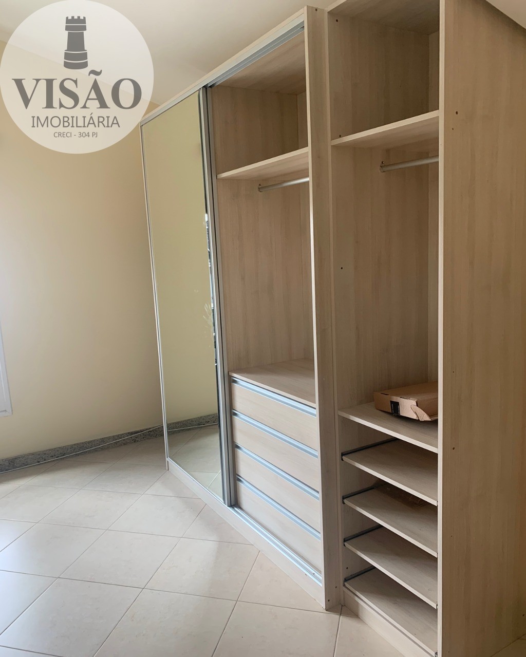 Casa à venda com 4 quartos, 240m² - Foto 10