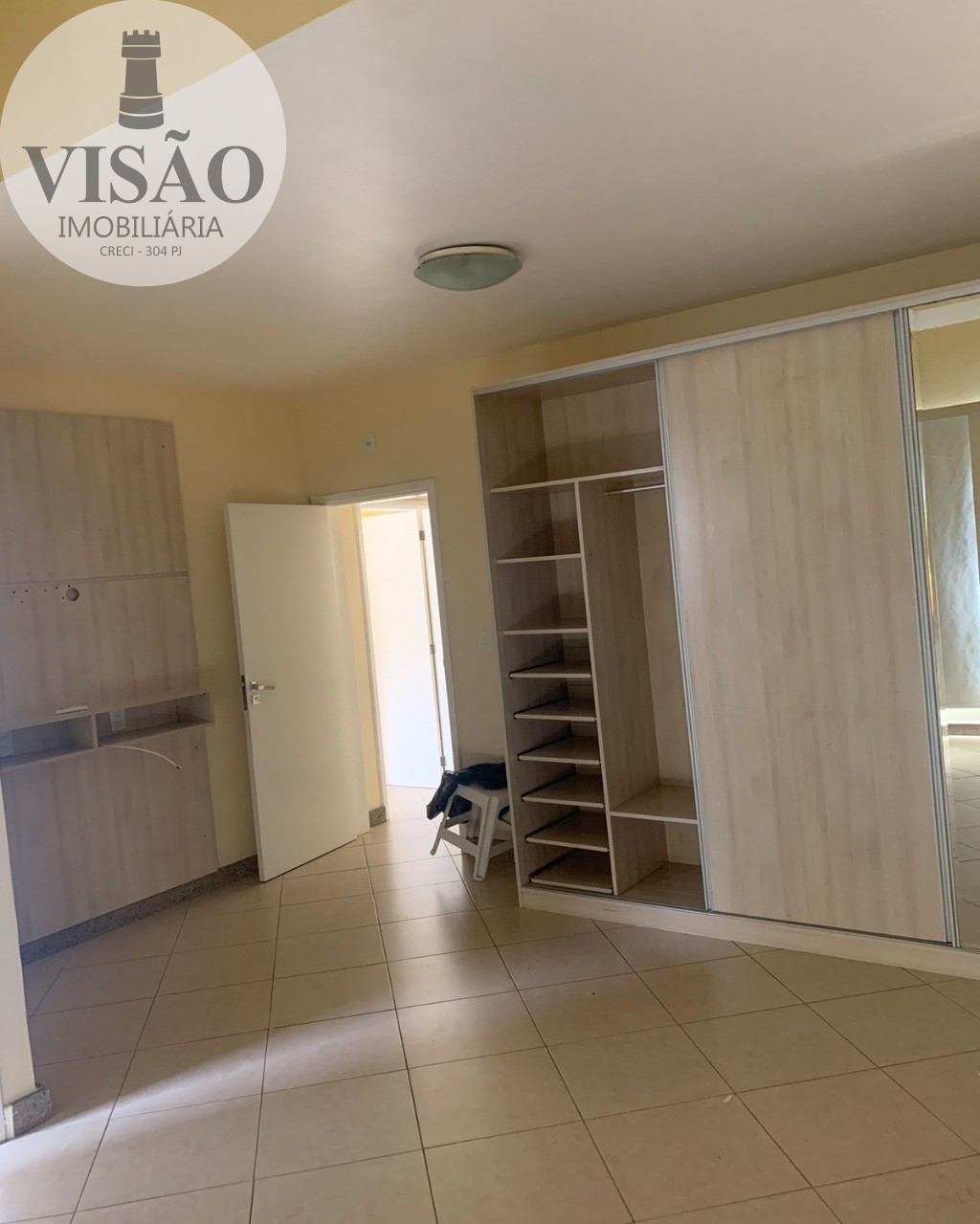 Casa à venda com 4 quartos, 240m² - Foto 8