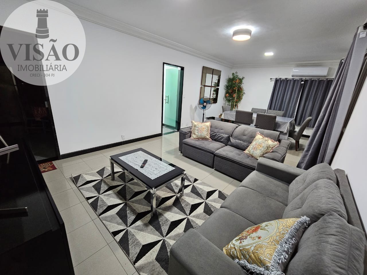 Apartamento à venda com 4 quartos, 140m² - Foto 2