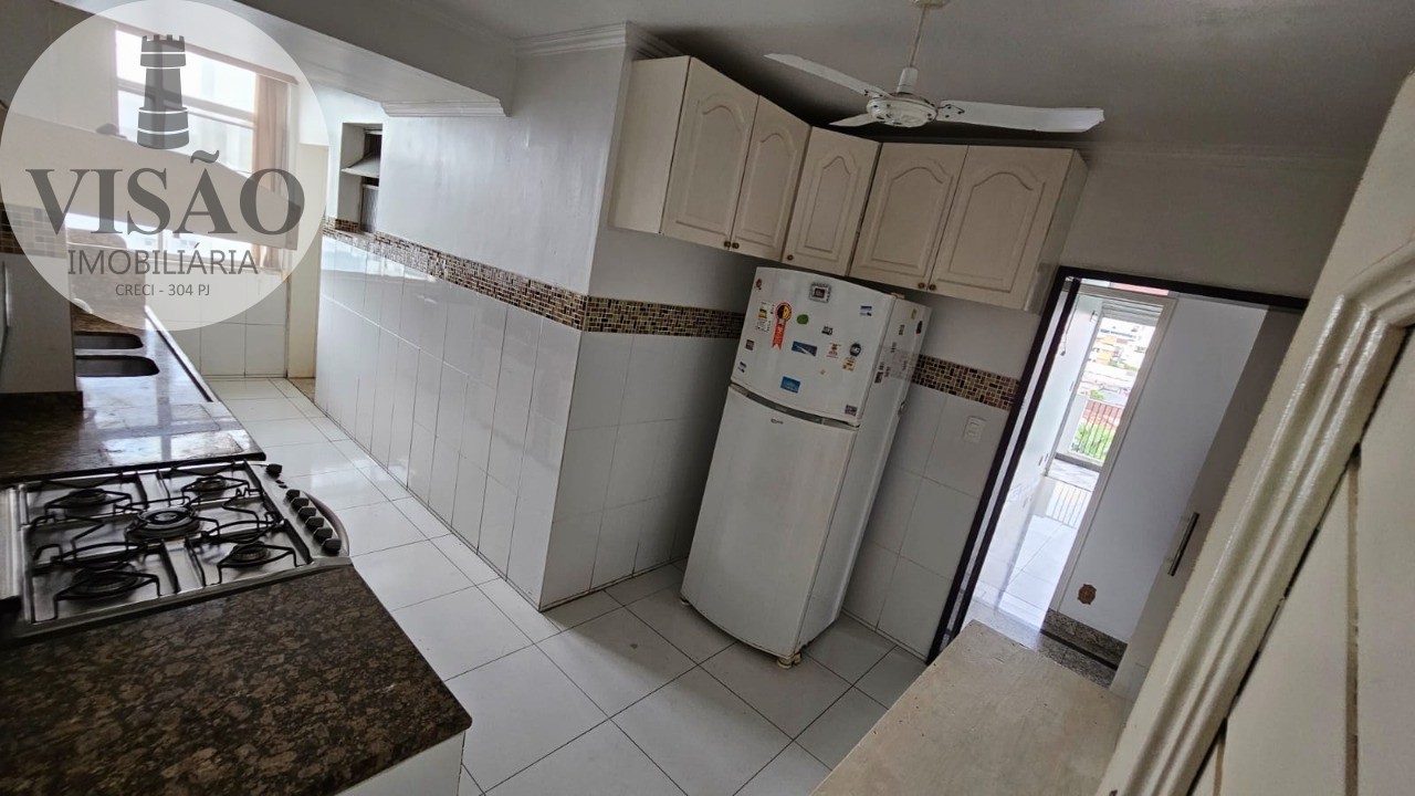 Apartamento à venda com 3 quartos, 140m² - Foto 5